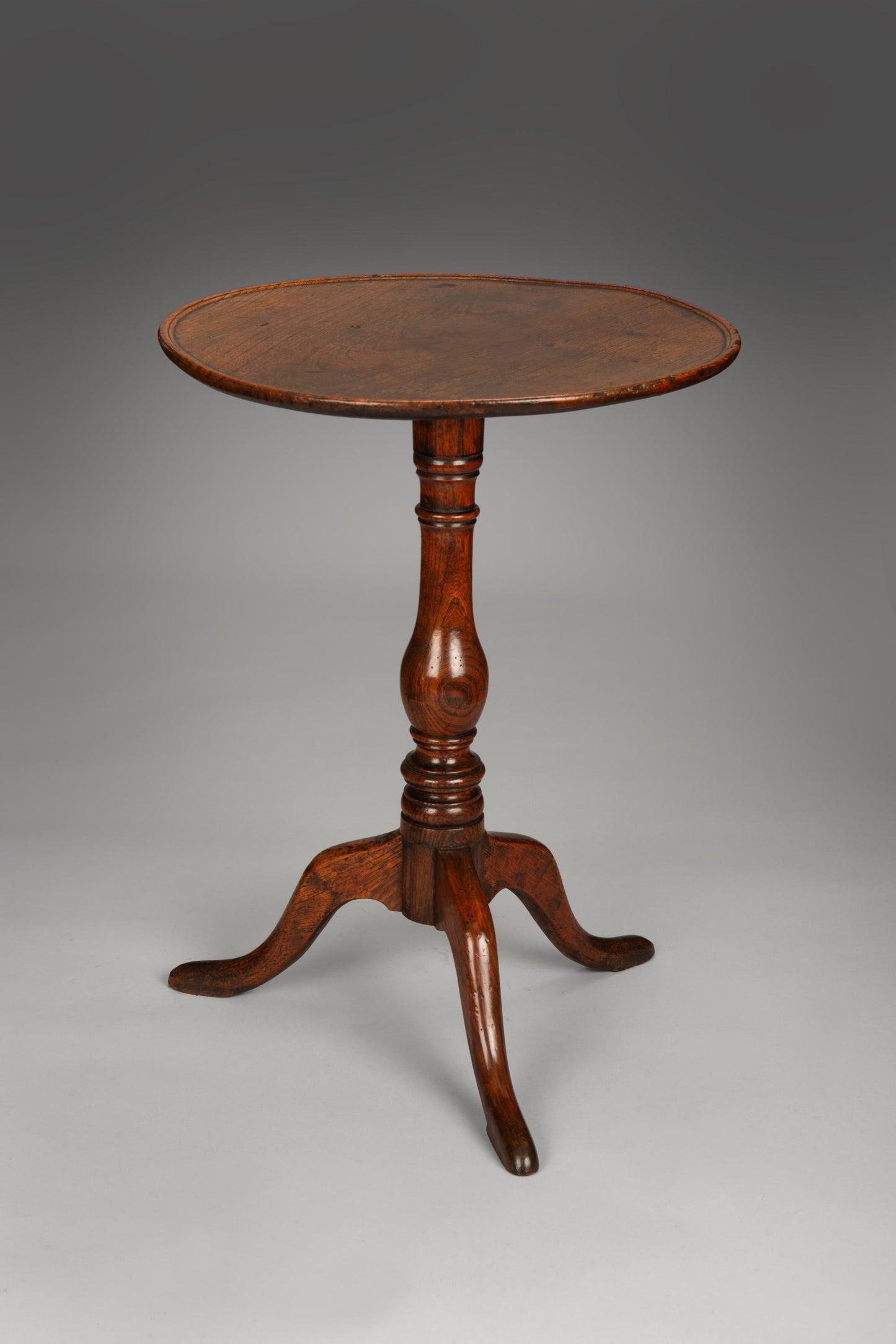 Appealing Georgian Single Plank Dish Top Wine Table