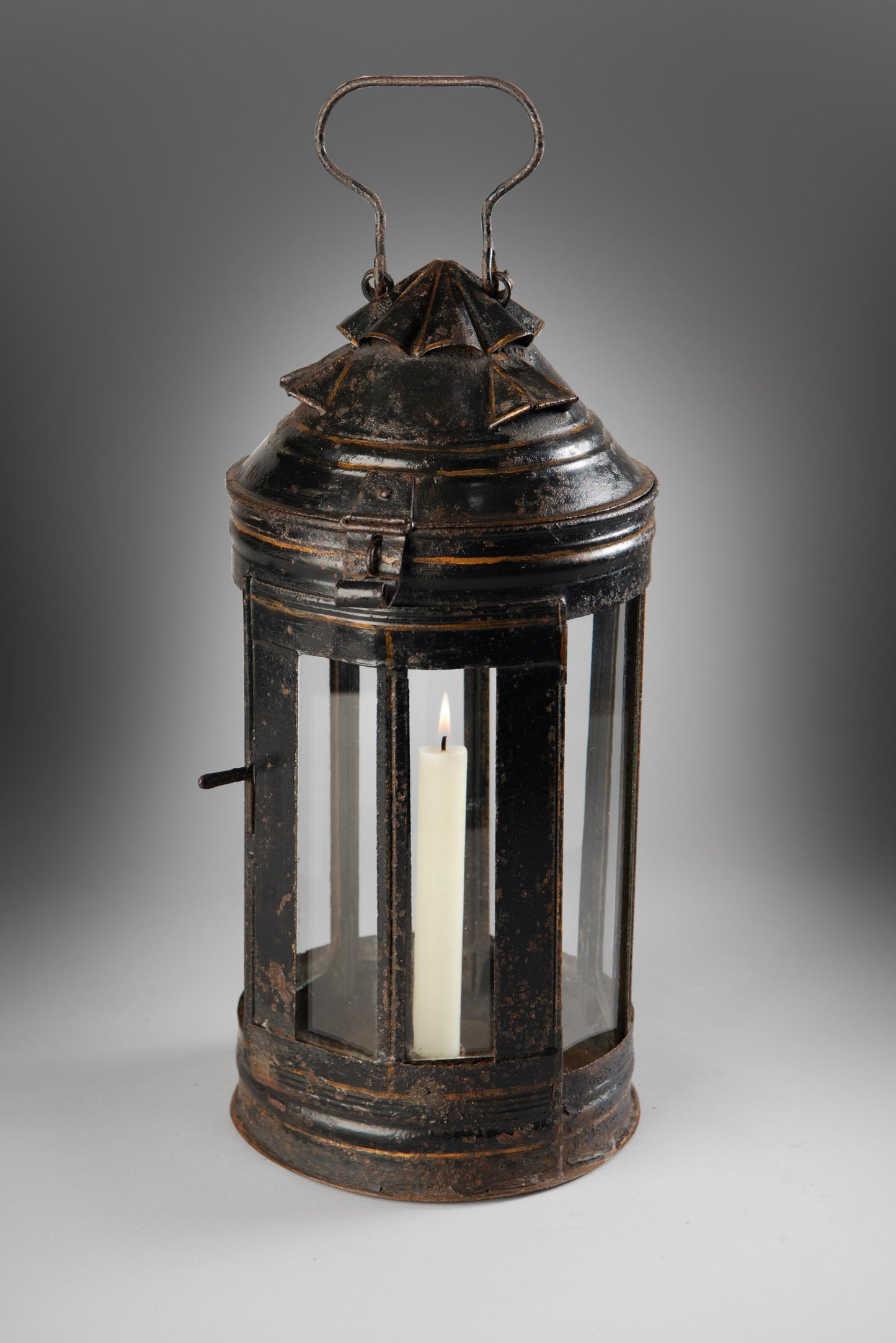 Octagonal "Pagoda" Top Toleware Candle Lantern