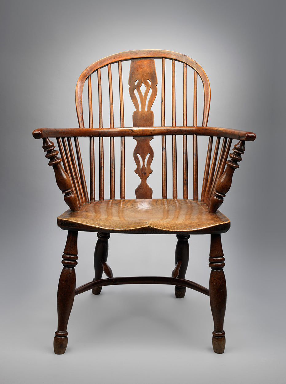 Classic Bow and Splat Back Windsor Chair