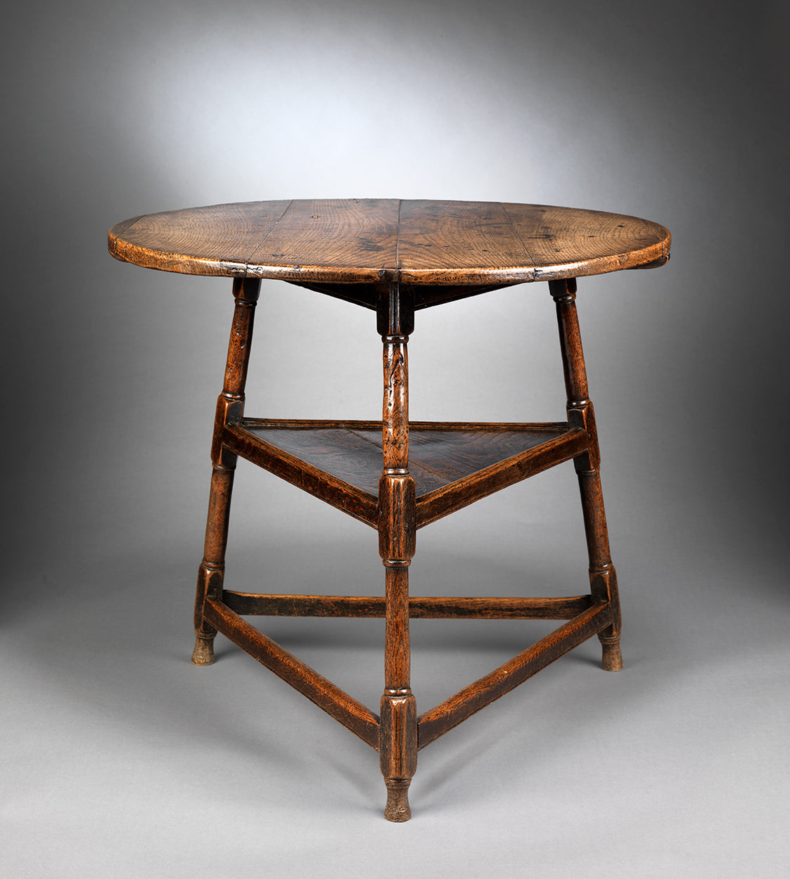 Fine Early Vernacular Turned Leg Tavern Cricket Table