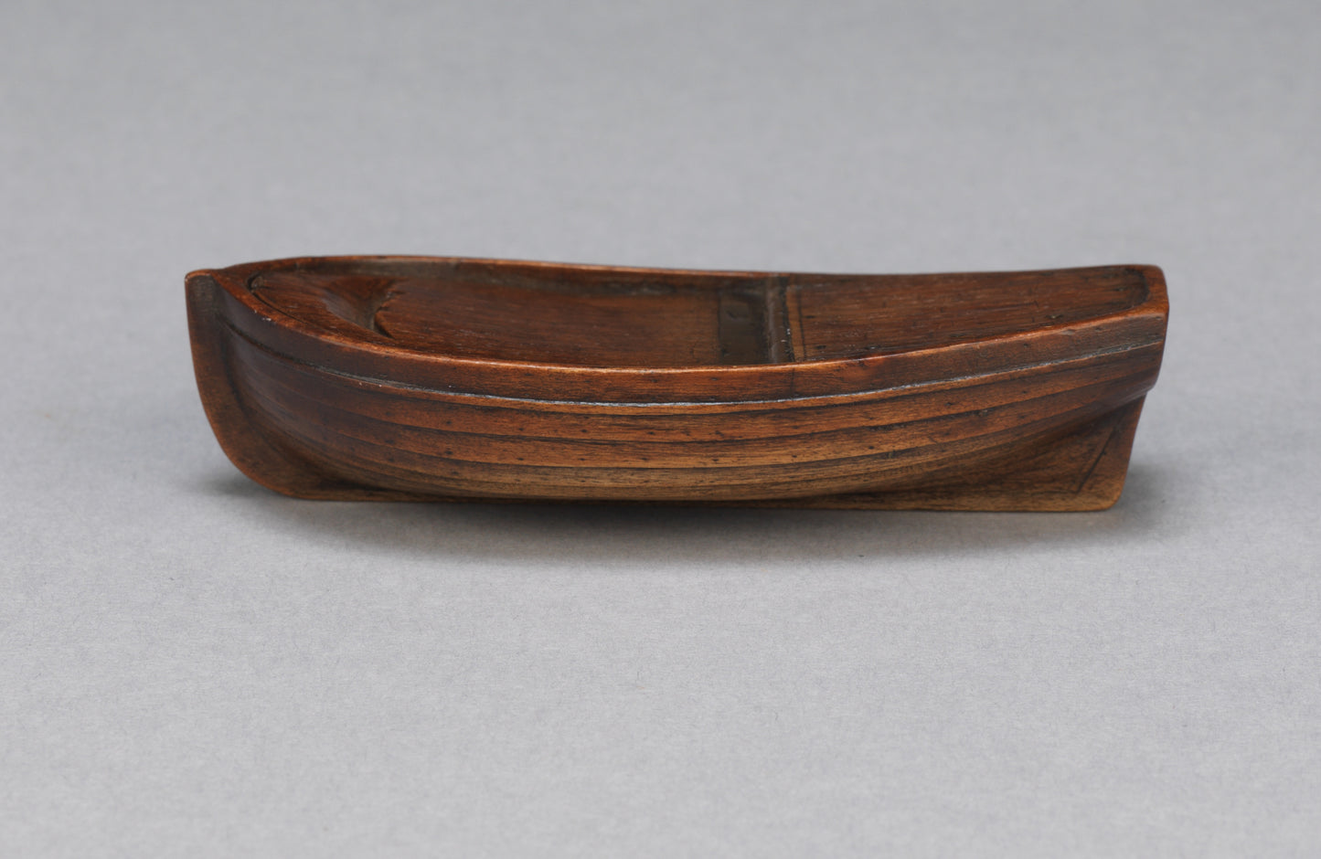 Exceptionally Fine Georgian Boat Form Snuff Box