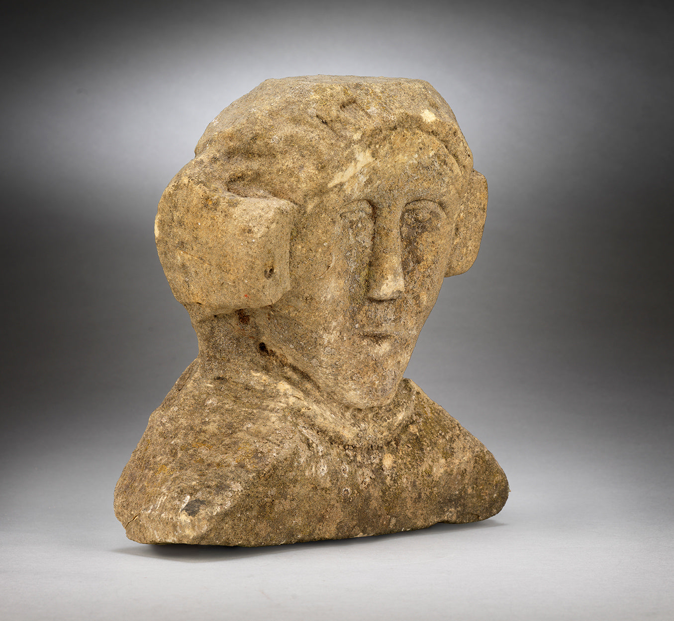 Engaging Primitive Head and Shoulders Portrait Bust