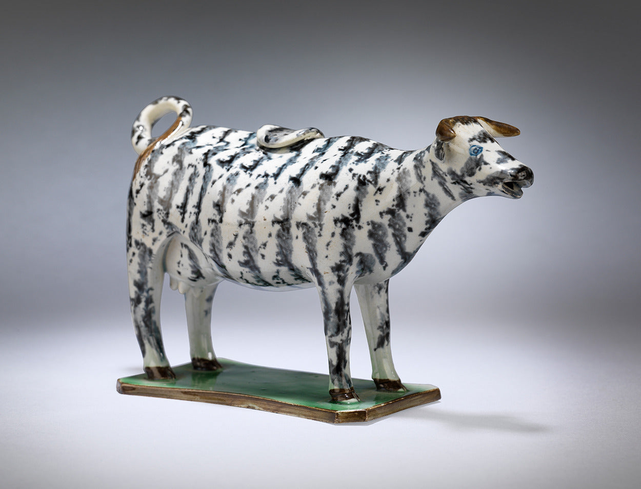 Delightful Early Pearlware Cow Creamer