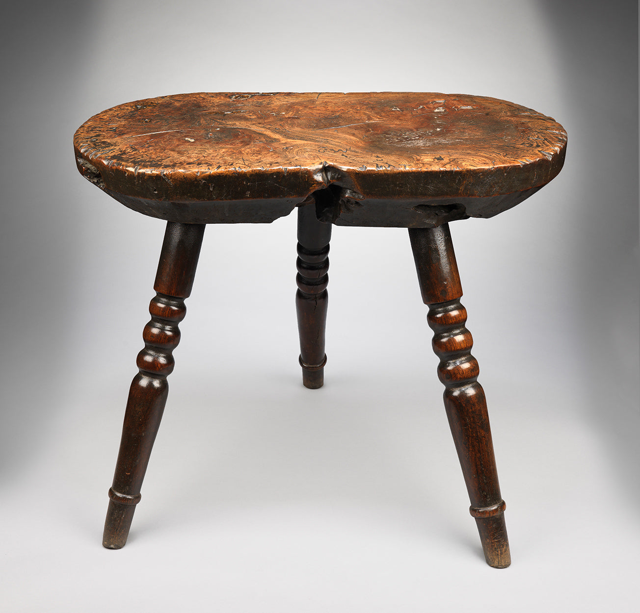 Magnificent Georgian Vernacular Tavern Cricket Table