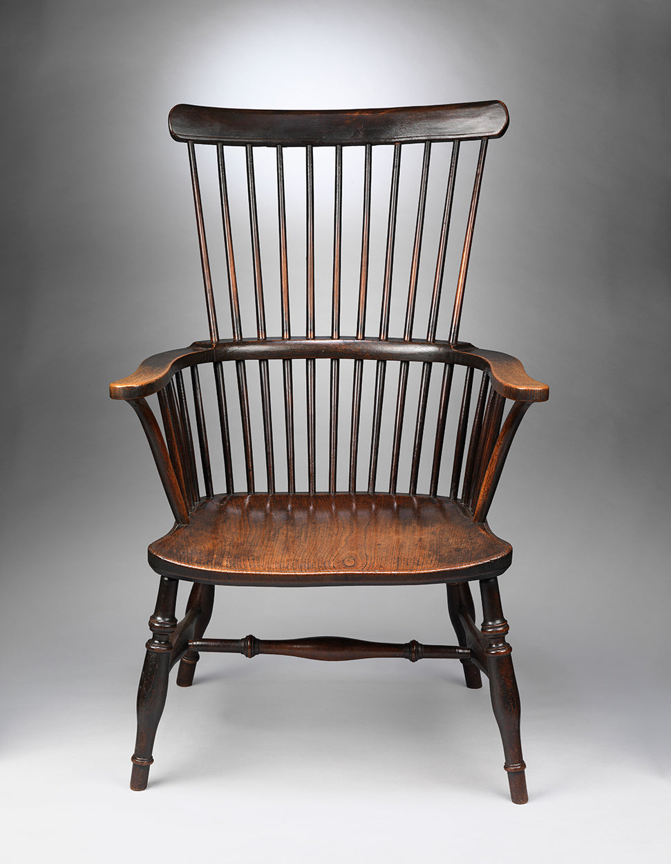 Handsome Farmhouse Comb Back Windsor Armchair