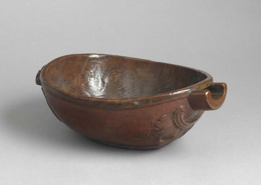 Fine Spouted Ceremonial  Ale Bowl