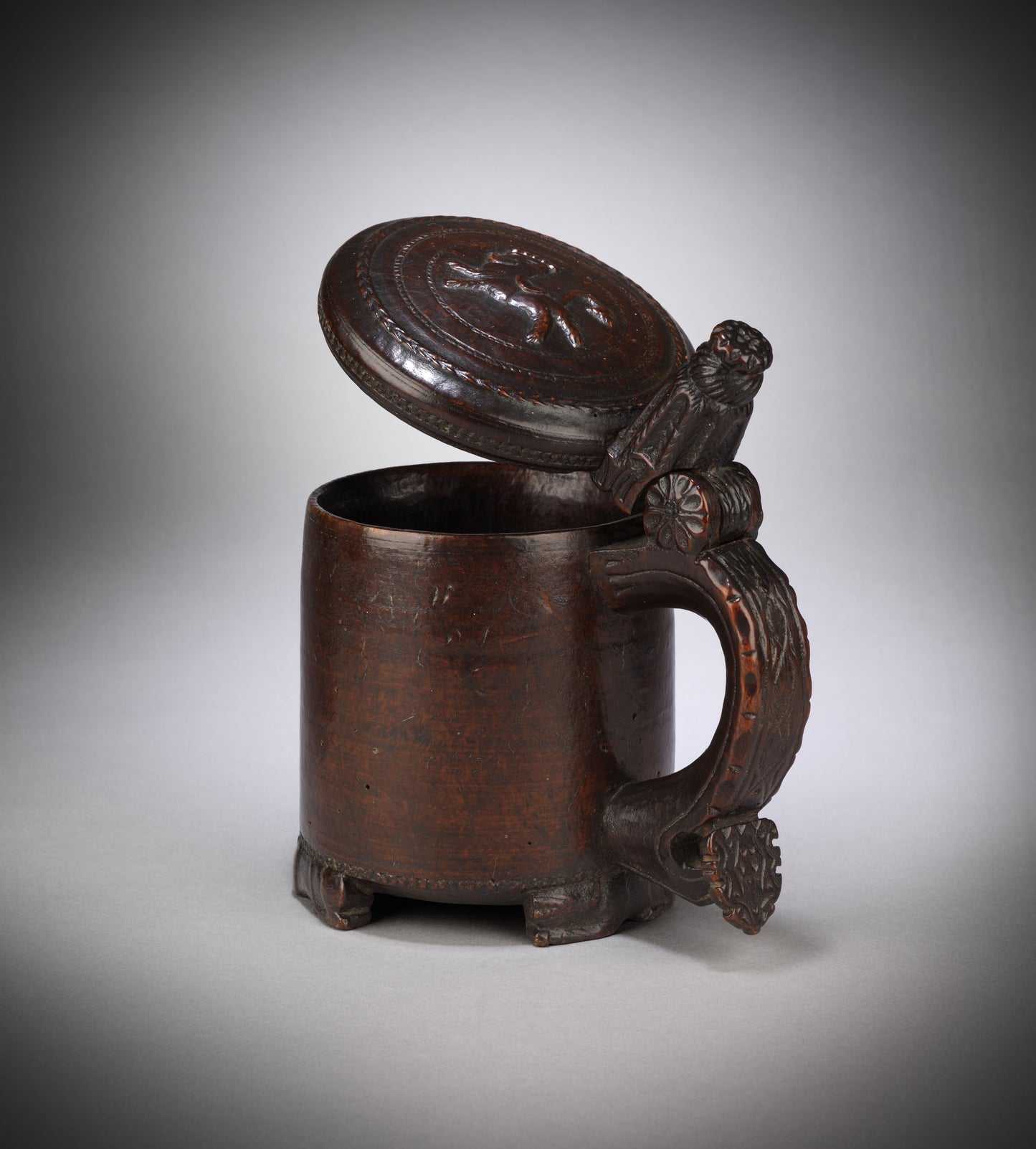 Fine Acorn Finial Tankard