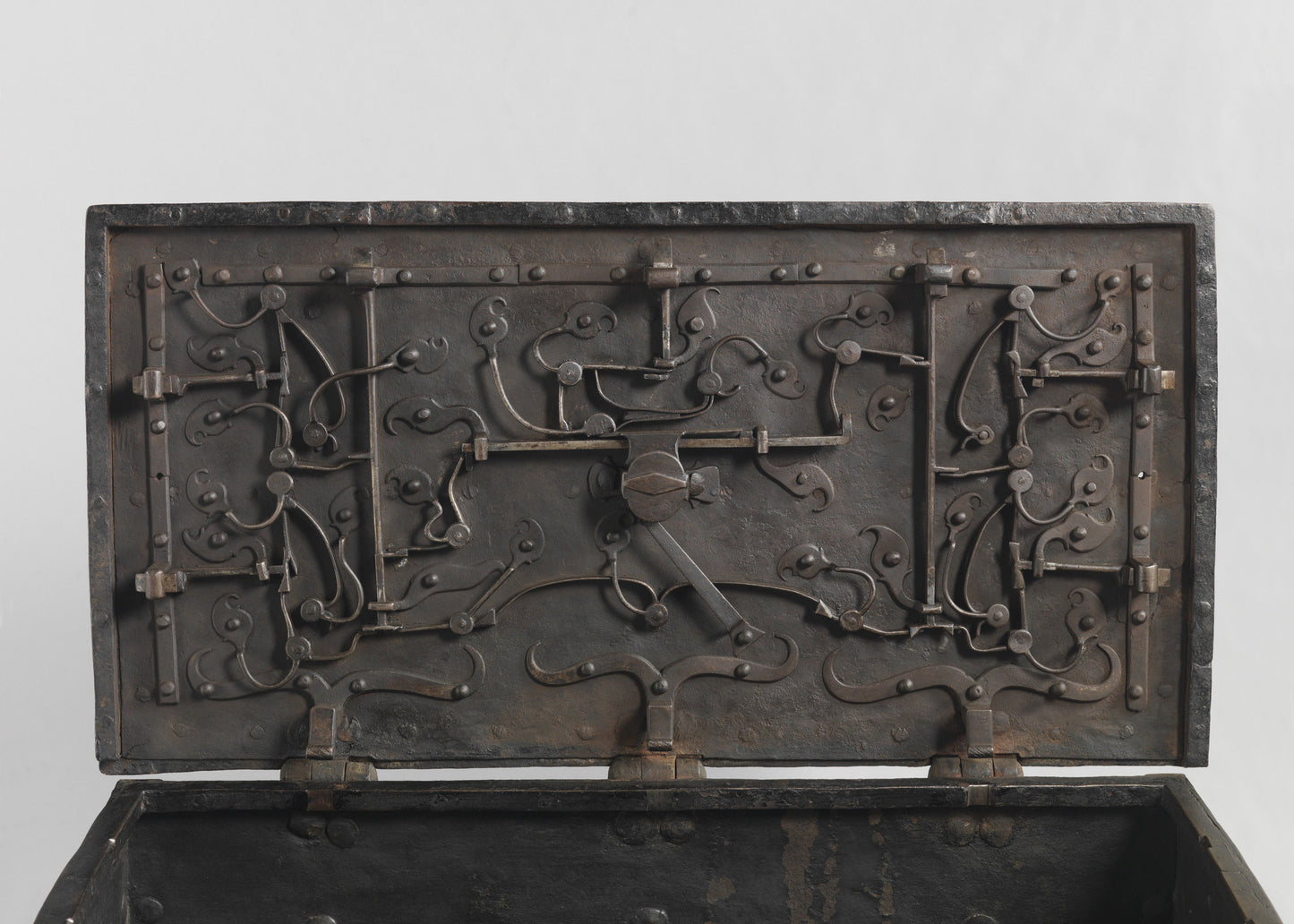 Exceptional Early Strongbox or 'Armada Chest'