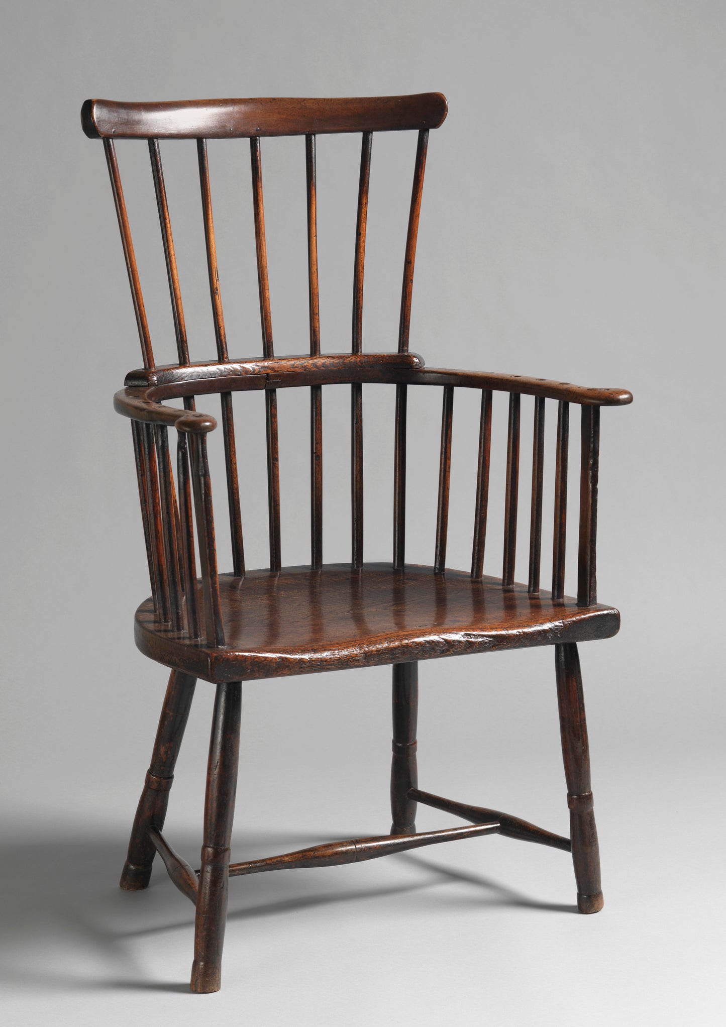 Broad Comb Back Windsor Armchair