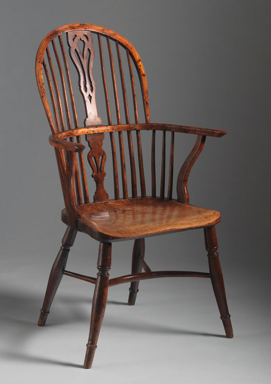 Classic Double Bow and Splat Back Windsor Chair