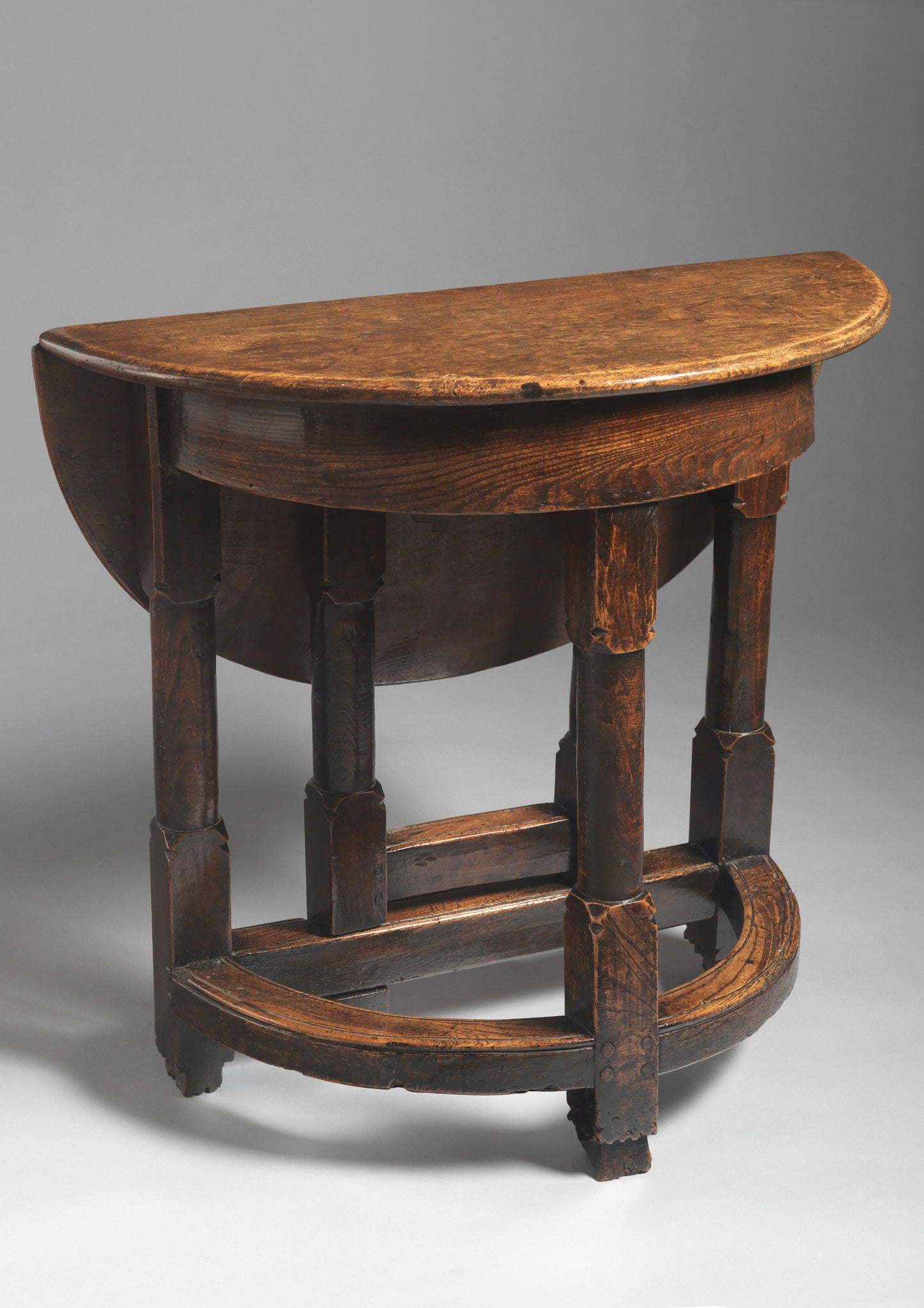 Exceptional William and Mary Period Folding Livery Table