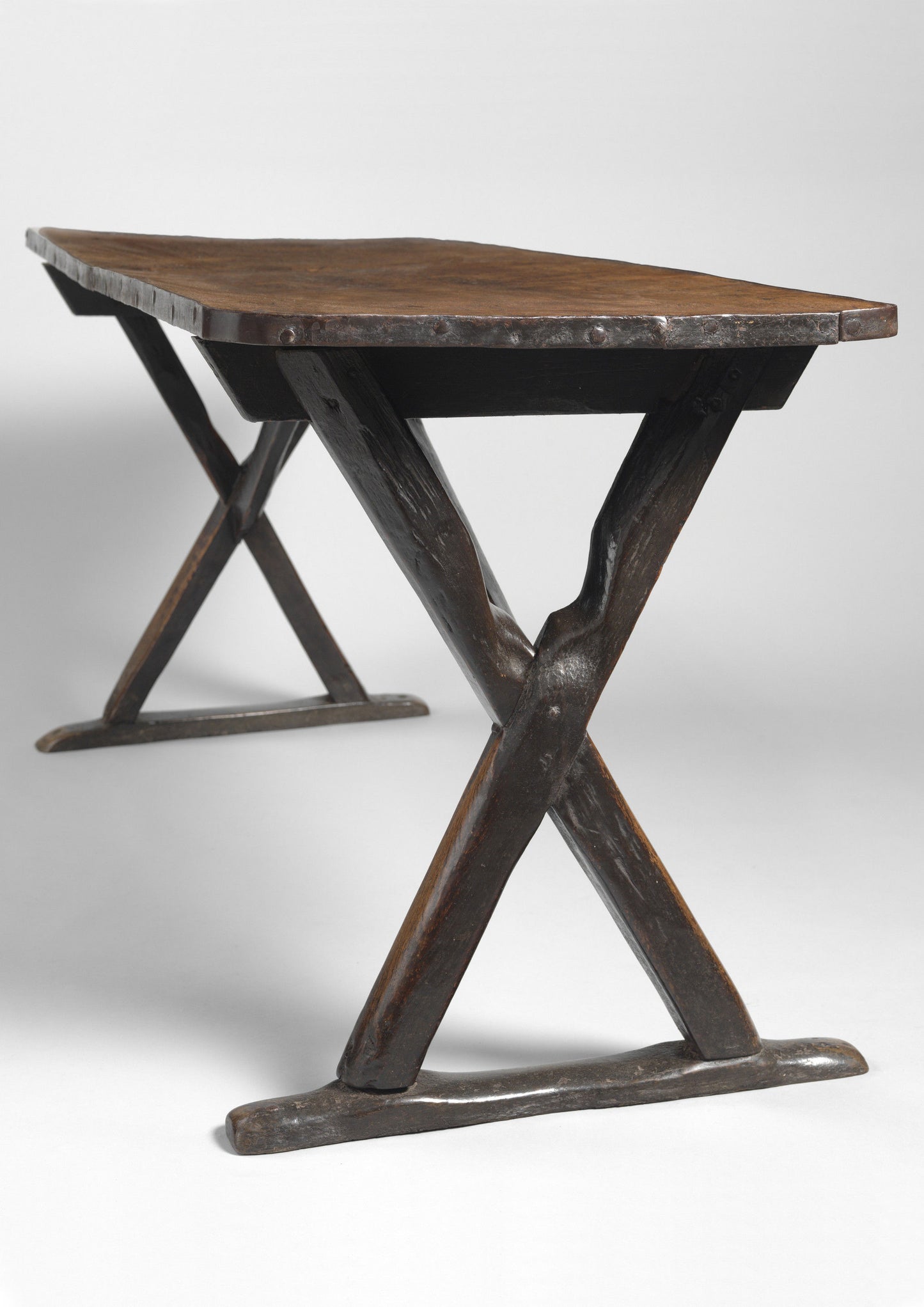 Sculptural Georgian Tavern Ha'Penny Table