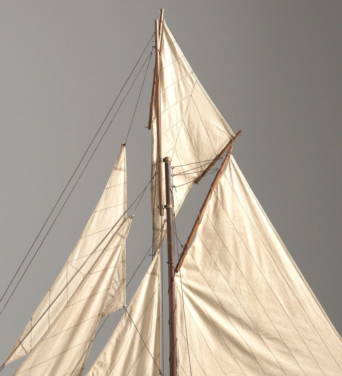 Large Vintage Pond Yacht "Swallow"